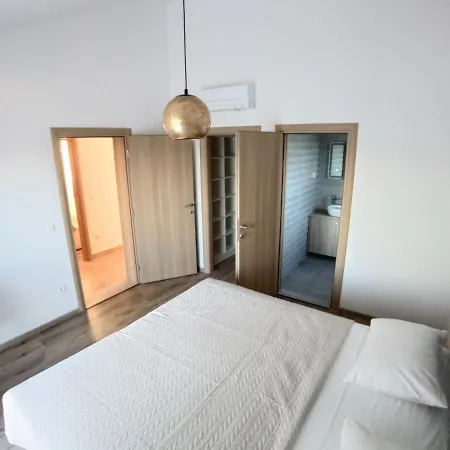 Amazing Florina With Swimming Pool Villa Ninski Stanovi