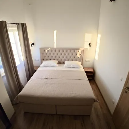 Villa Amazing Florina With Swimming Pool