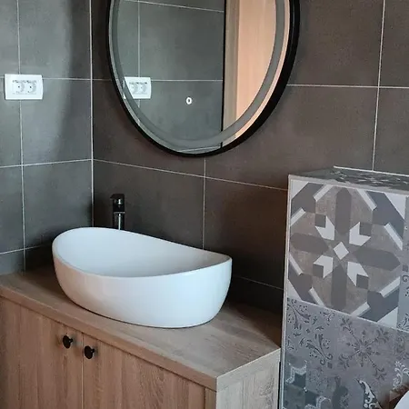 Amazing Florina With Swimming Pool Villa
