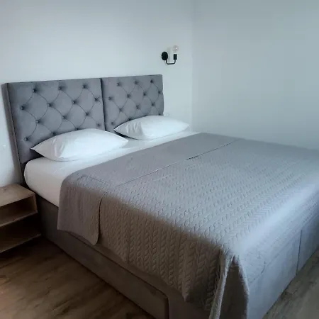 Villa Amazing Florina With Swimming Pool